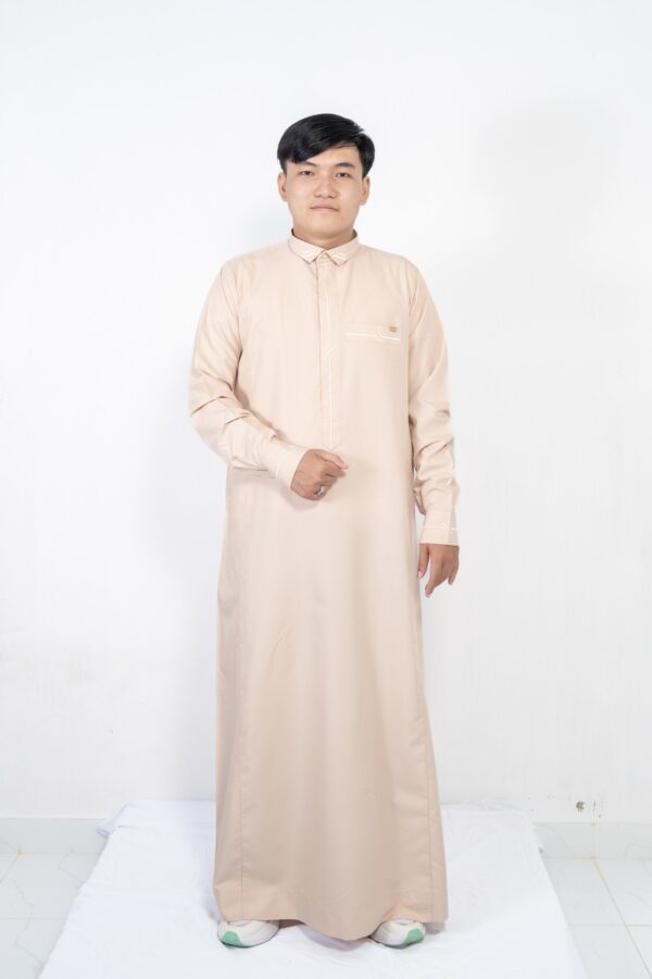 Embroidery Classic Collar Thobe - Image 6