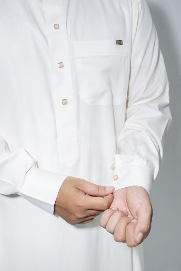 Off-White Classic Band Collar Thobe