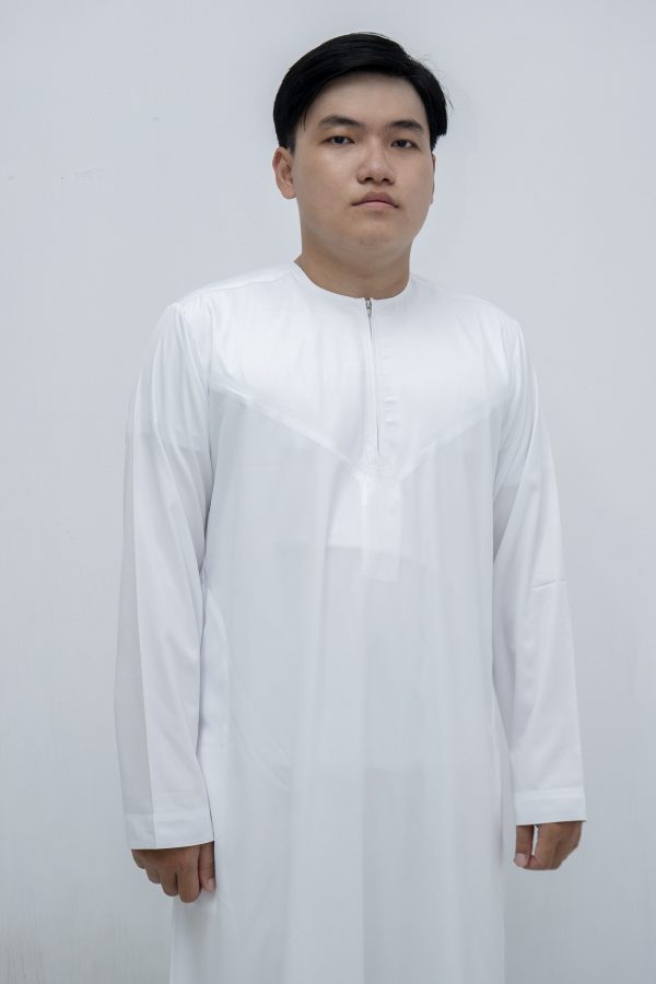 White Classic Band Collar Thobe - Image 4