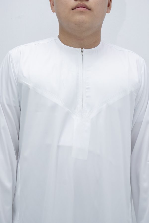White Classic Band Collar Thobe - Image 2