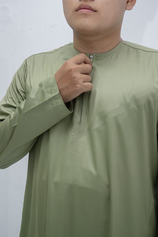 Light Green Classic Band Collar Thobe - Image 2