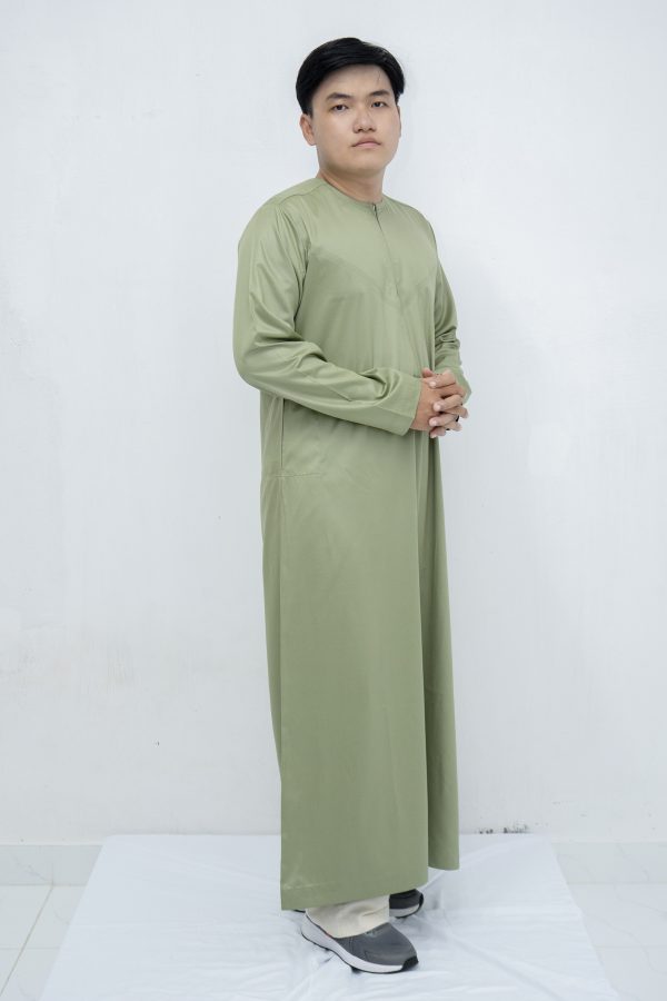 Light Green Classic Band Collar Thobe - Image 4