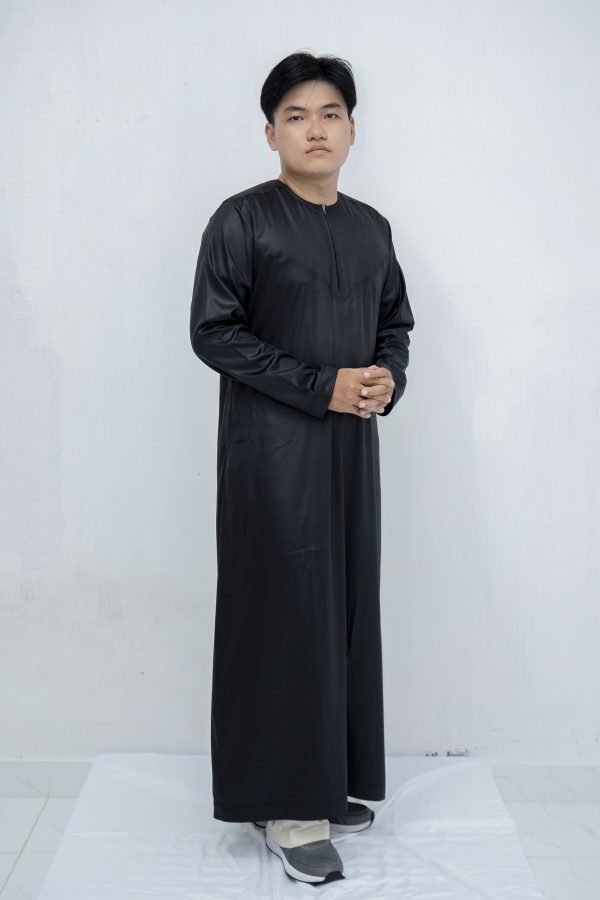Black Classic Band Collar Thobe - Image 3