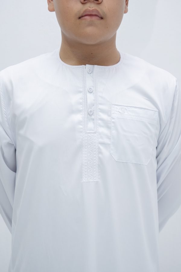 White Classic Band Collar Thobe - Image 3