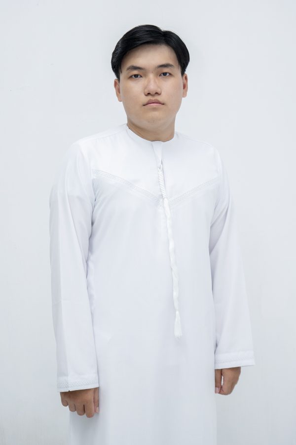 White Classic Band Collar Thobe - Image 4