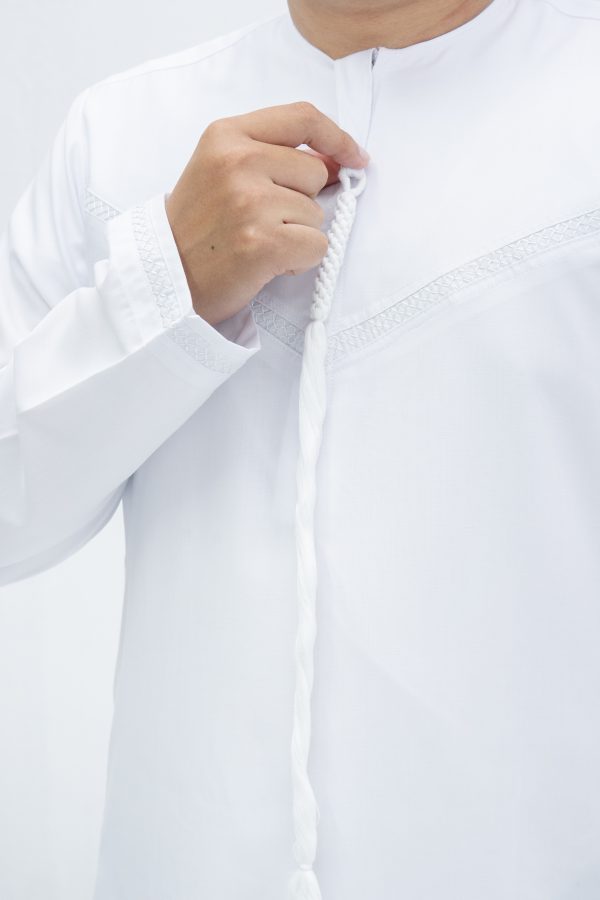 White Classic Band Collar Thobe - Image 2