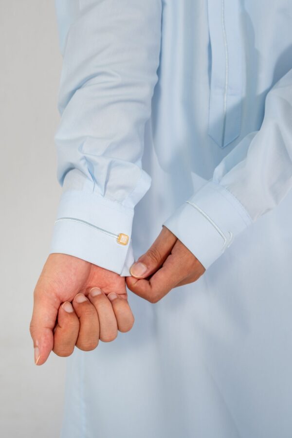Sky Blue Classic Shirt Collar Embroidery Cuff Thobe