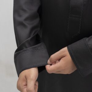 Black Classic China Collar Embroidery Thobe