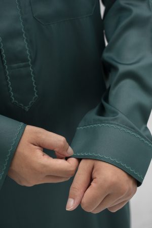 Dark Green Classic China Collar Embroidery Thobe