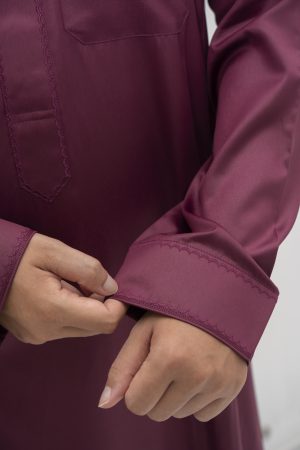 Maron Classic China Collar Embroidery Thobe